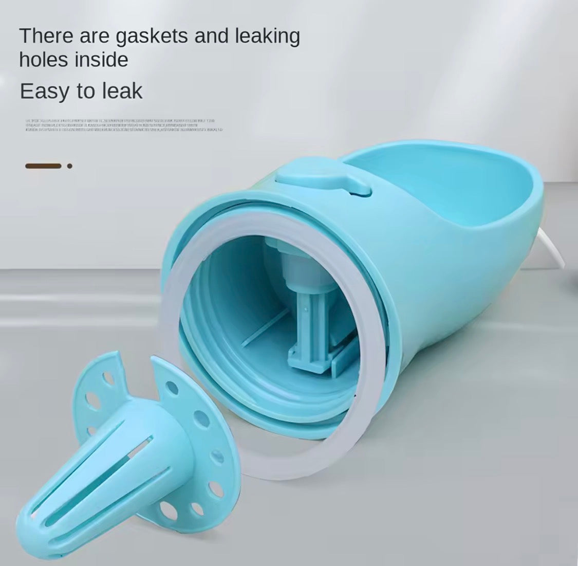 Portable dog/cat water bottle